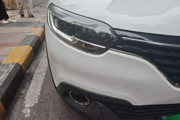 Used Renault Kadjar 2016 2.0L Two-Wheel-Drive Luxury Edition Right Front Headlight