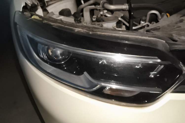 Used Renault Kadjar 2016 2.0L Two-Wheel-Drive Luxury Edition Right Front Headlight