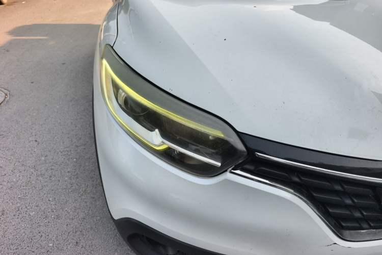 Used Renault Kadjar 2016 2.0L Two-Wheel-Drive Luxury Edition Right Front Headlight