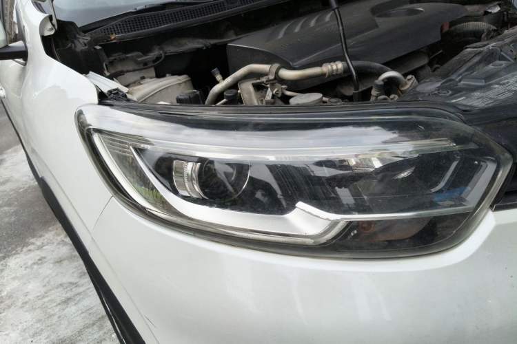 Used Renault Kadjar 2016 2.0L Two-Wheel Drive Comfort Edition Right Front Headlight