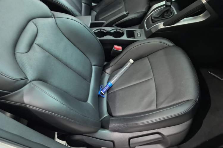 Used Renault Kadjar 2016 2.0L Two-Wheel Drive Leading Edition Right Front Seat