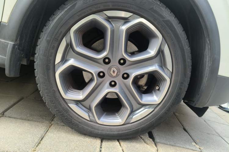 Used Renault Kadjar 2016 2.0L Two-Wheel Drive Prestige Edition Right Front Wheel Hub