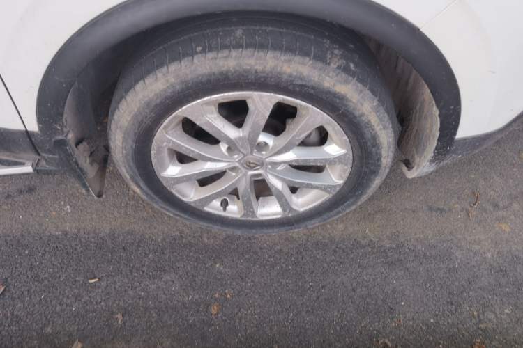 Used Renault Kadjar 2016 2.0L Two-Wheel Drive Leading Edition Right Front Wheel Hub
