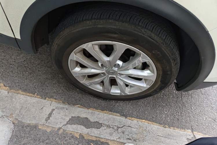 Used Renault Kadjar 2016 2.0L Two-Wheel-Drive Luxury Edition Right Front Wheel Hub
