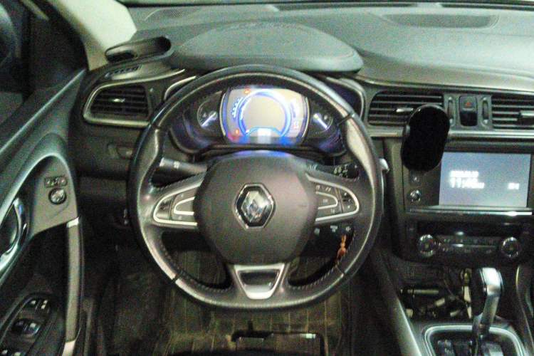 Used Renault Kadjar 2016 2.0L Two-Wheel-Drive Luxury Edition Steering Wheel