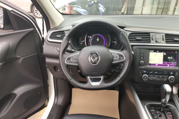 Used Renault Kadjar 2016 2.0L Two-Wheel-Drive Luxury Edition Steering Wheel