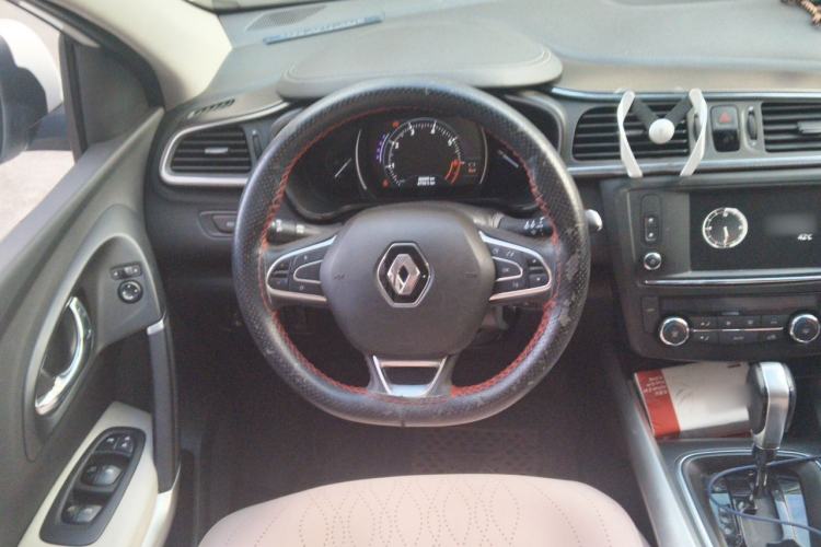 Used Renault Kadjar 2016 2.0L Two-Wheel-Drive Luxury Edition Steering Wheel