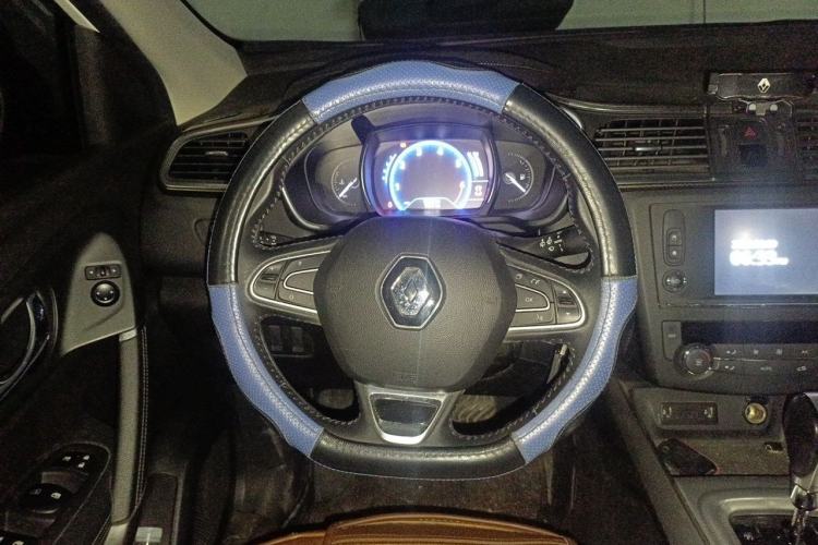 Used Renault Kadjar 2016 2.0L Two-Wheel-Drive Luxury Edition Steering Wheel