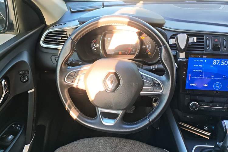 Used Renault Kadjar 2016 2.0L Two-Wheel Drive Leading Edition Steering Wheel