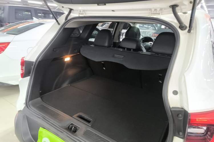 Used Renault Kadjar 2016 2.0L Two-Wheel-Drive Luxury Edition Trunk