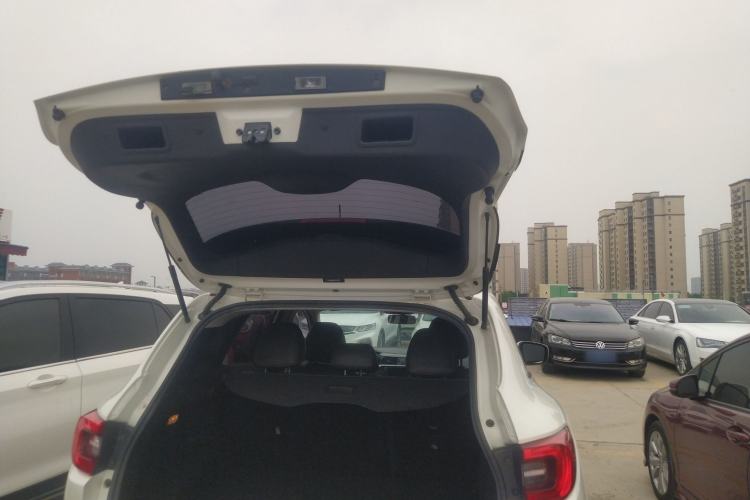 Used Renault Kadjar 2016 2.0L Two-Wheel Drive Comfort Edition Trunk