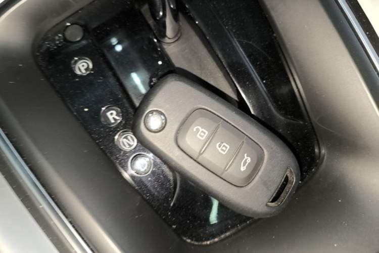 Used Renault Kadjar 2016 2.0L Two-Wheel-Drive Luxury Edition Vehicle Key