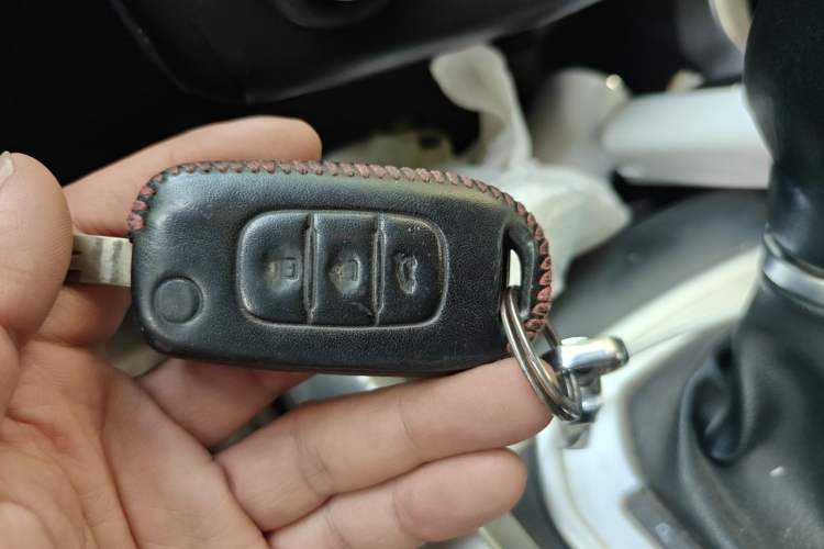Used Renault Kadjar 2016 2.0L Two-Wheel Drive Leading Edition Vehicle Key