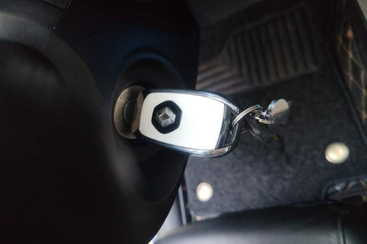 Used Renault Kadjar 2016 2.0L Two-Wheel-Drive Luxury Edition Vehicle Key