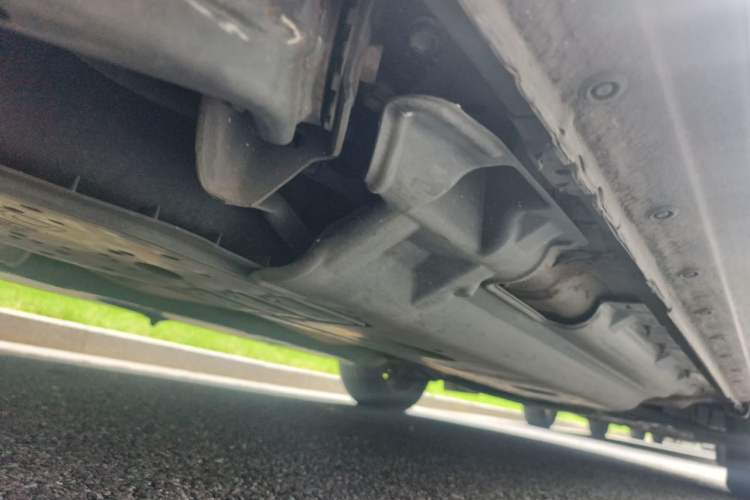 Used Renault Kadjar 2016 2.0L Two-Wheel-Drive Luxury Edition Chassis Rear Right