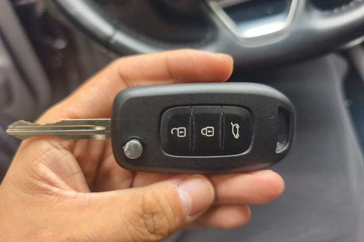 Used Renault Kadjar 2016 2.0L Two-Wheel-Drive Luxury Edition Vehicle Key