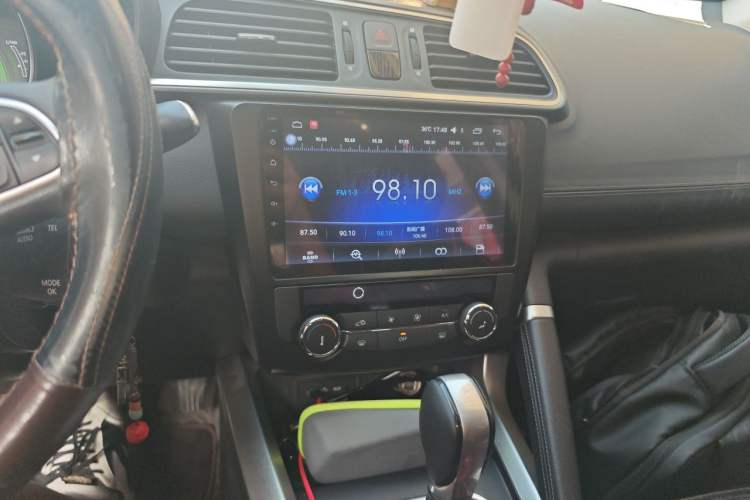 Used Renault Kadjar 2017 2.0L Two-Wheel Drive Fashion Edition Audio And AC Panel