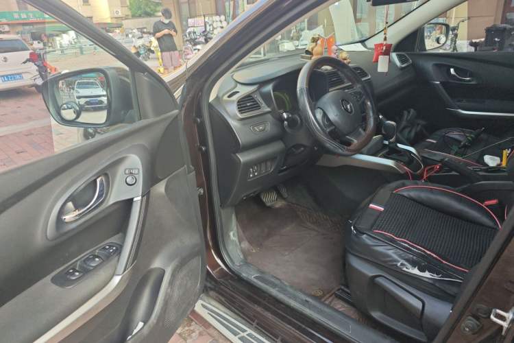 Used Renault Kadjar 2017 2.0L Two-Wheel Drive Fashion Edition Driver Seat