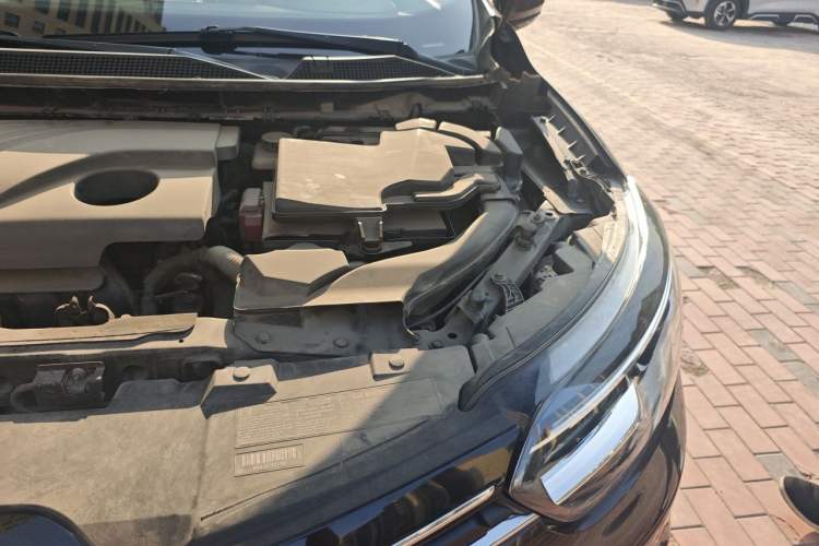 Used Renault Kadjar 2017 2.0L Two-Wheel Drive Fashion Edition Engine Bay Left