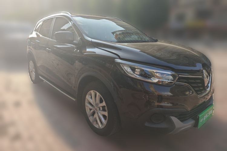 Used Renault Kadjar 2017 2.0L Two-Wheel Drive Fashion Edition Front Right 45 Deg
