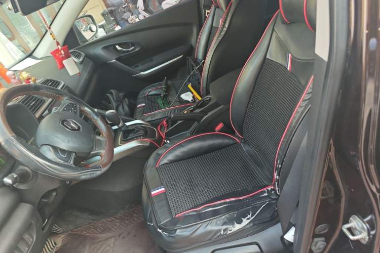 Used Renault Kadjar 2017 2.0L Two-Wheel Drive Fashion Edition Left Front Seat
