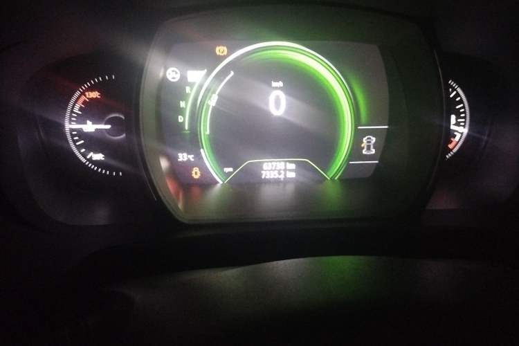 Used Renault Kadjar 2017 2.0L Two-Wheel Drive Fashion Edition Odometer Close Up