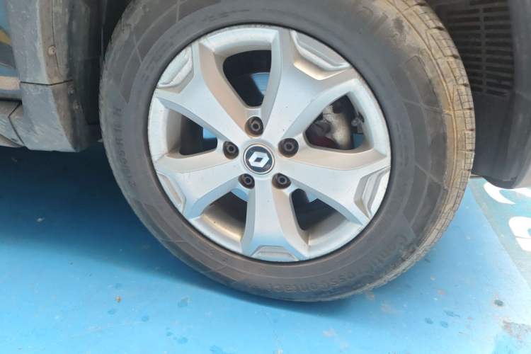Used Renault Kadjar 2017 2.0L Four-Wheel Drive Premium Edition Right Front Wheel Hub