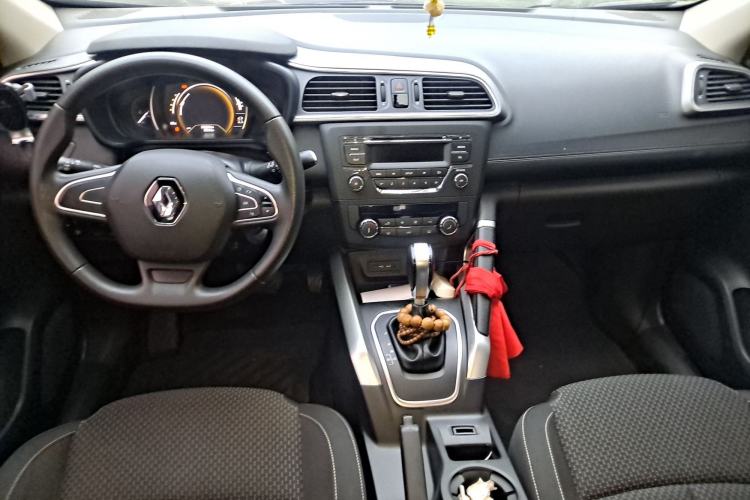 Used Renault Kadjar 2017 2.0L Two-Wheel Drive Fashion Edition Center Console