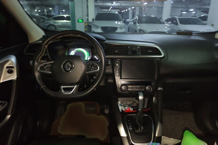 Used Renault Kadjar 2017 2.0L Two-Wheel Drive Comfort Edition Center Console