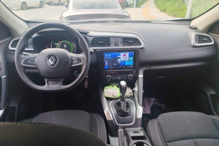 Used Renault Kadjar 2017 2.0L Two-Wheel Drive Fashion Edition Center Console