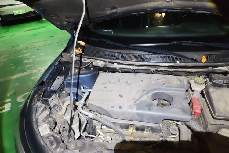 Used Renault Kadjar 2017 2.0L Two-Wheel Drive Luxury Edition Engine Bay Right
