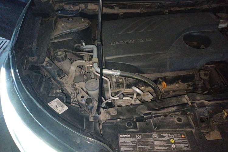 Used Renault Kadjar 2017 2.0L Two-Wheel Drive Fashion Edition Engine Bay Right