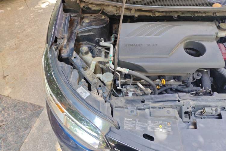 Used Renault Kadjar 2017 2.0L Two-Wheel-Drive Leading Edition Engine Bay Right
