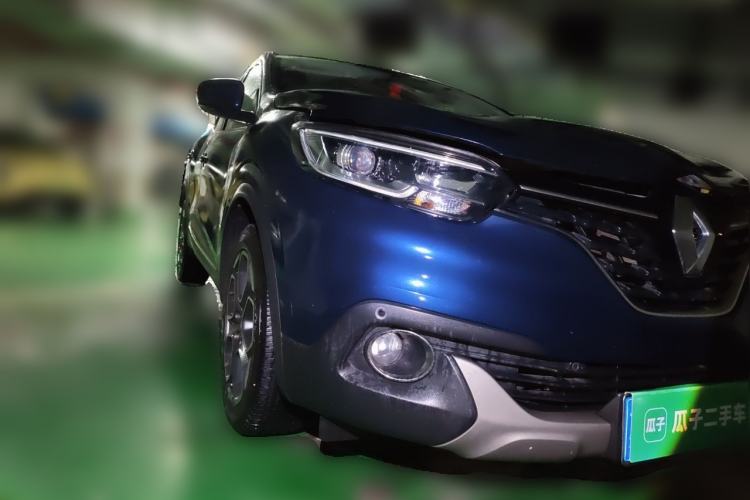 Used Renault Kadjar 2017 2.0L Two-Wheel Drive Luxury Edition Front Right 45 Deg