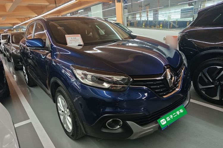 Used Renault Kadjar 2017 2.0L Two-Wheel Drive Comfort Edition Front Right 45 Deg