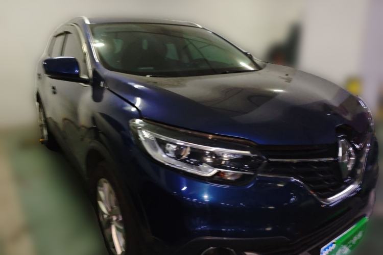 Used Renault Kadjar 2017 2.0L Two-Wheel Drive Comfort Edition Front Right 45 Deg