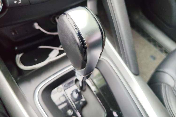 Used Renault Kadjar 2017 2.0L Two-Wheel-Drive Leading Edition Gear Lever