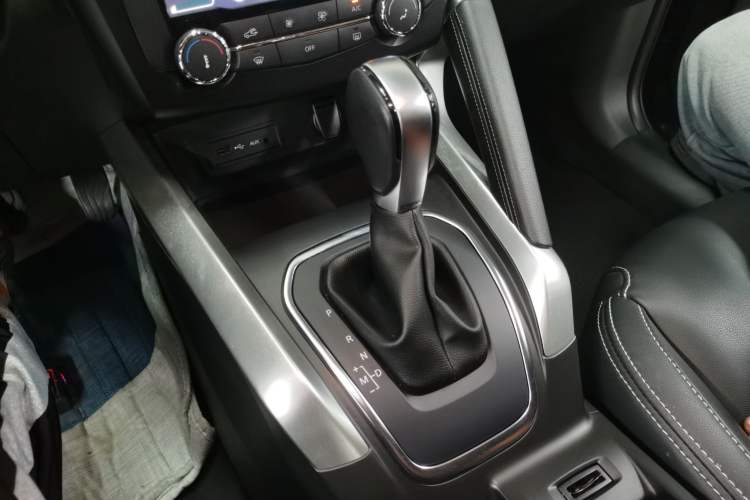 Used Renault Kadjar 2017 2.0L Two-Wheel Drive Fashion Edition Gear Lever