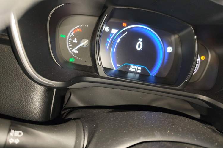 Used Renault Kadjar 2017 2.0L Two-Wheel Drive Luxury Edition Instrument Cluster