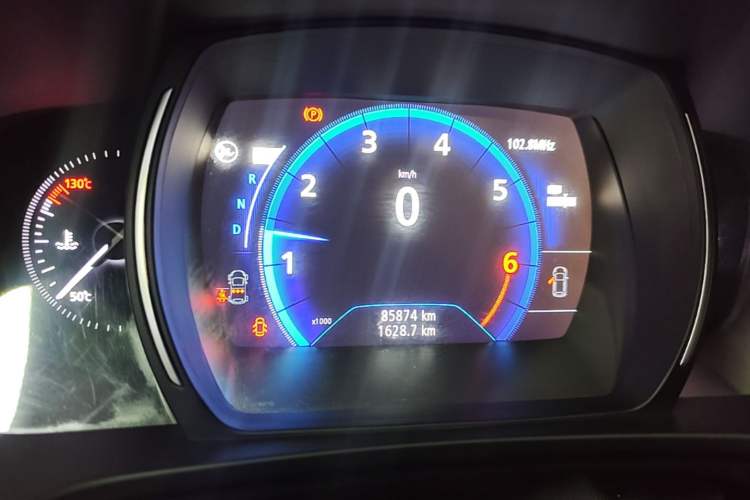 Used Renault Kadjar 2017 2.0L Two-Wheel Drive Luxury Edition Instrument Cluster