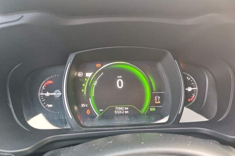Used Renault Kadjar 2017 2.0L Two-Wheel Drive Comfort Edition Instrument Cluster
