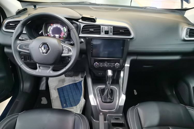Used Renault Kadjar 2017 2.0L Two-Wheel Drive Fashion Edition Interior 2