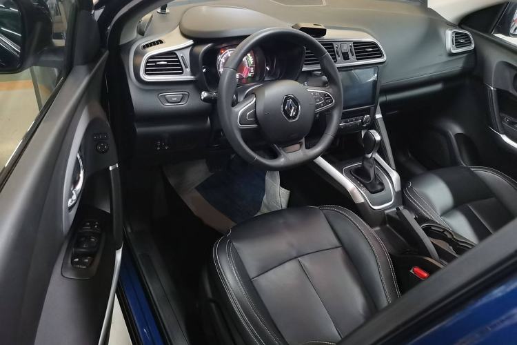 Used Renault Kadjar 2017 2.0L Two-Wheel Drive Fashion Edition Interior 3