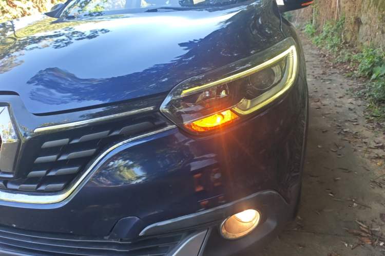 Used Renault Kadjar 2017 2.0L Two-Wheel Drive Comfort Edition Left Front Headlight