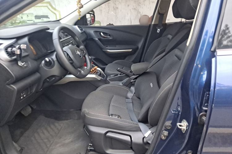 Used Renault Kadjar 2017 2.0L Two-Wheel Drive Fashion Edition Left Front Seat
