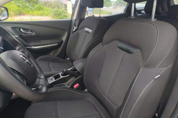 Used Renault Kadjar 2017 2.0L Two-Wheel Drive Fashion Edition Left Front Seat