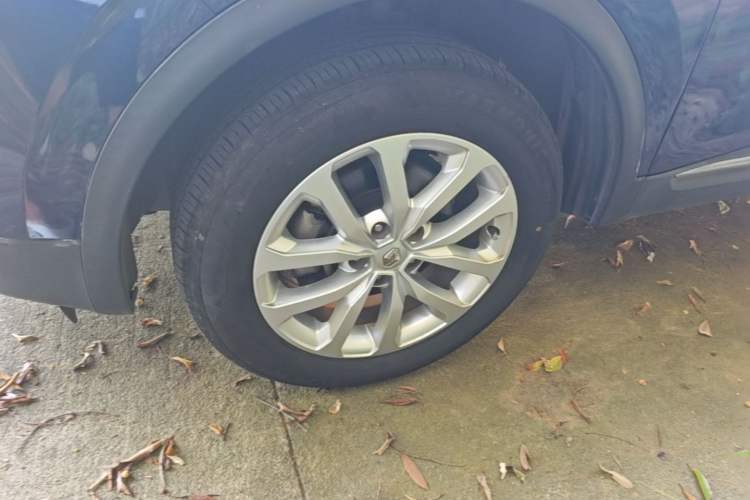 Used Renault Kadjar 2017 2.0L Two-Wheel Drive Comfort Edition Left Front Wheel Hub