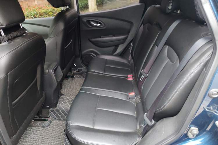 Used Renault Kadjar 2017 2.0L Two-Wheel-Drive Leading Edition Left Rear Seat