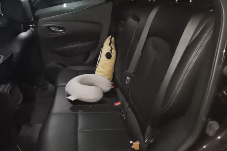 Used Renault Kadjar 2017 2.0L Two-Wheel Drive Luxury Edition Left Rear Seat