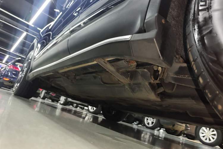 Used Renault Kadjar 2017 2.0L Two-Wheel Drive Luxury Edition Left Side Sill